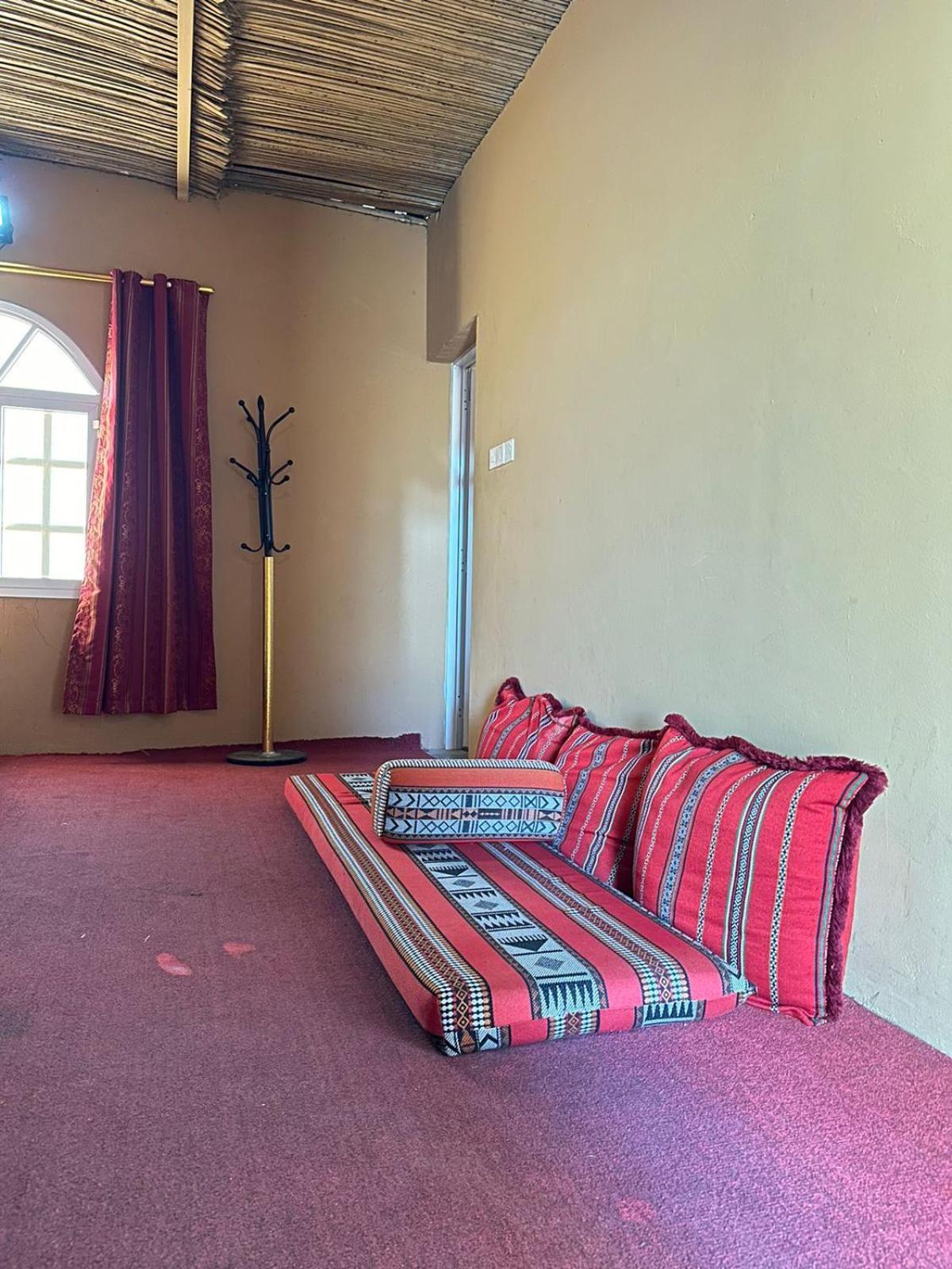 Wahiba Bedouin Rustic Camp Hotell Badīyah Eksteriør bilde