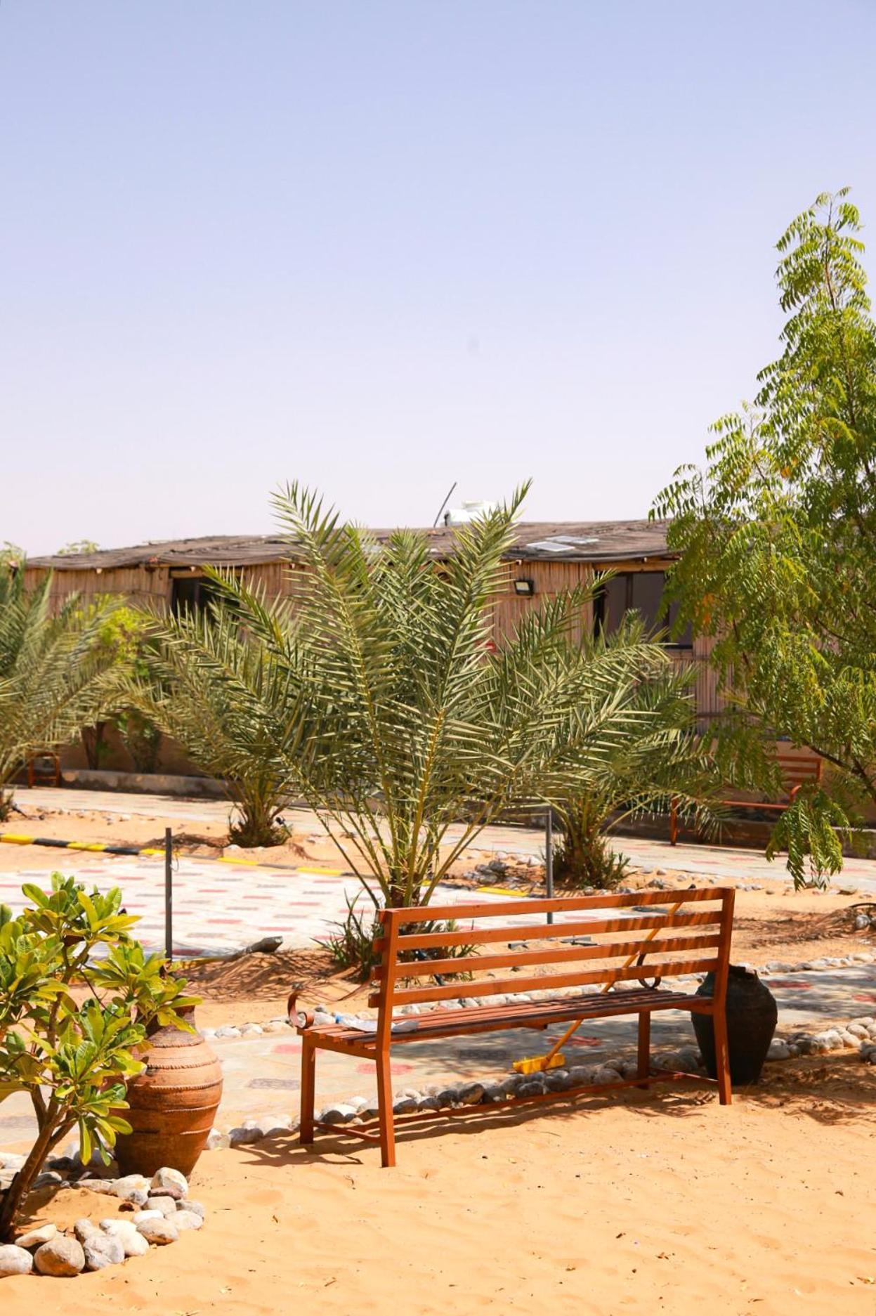 Wahiba Bedouin Rustic Camp Hotell Badīyah Eksteriør bilde